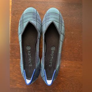 VGUC Rothy’s Pine Plaid Flats